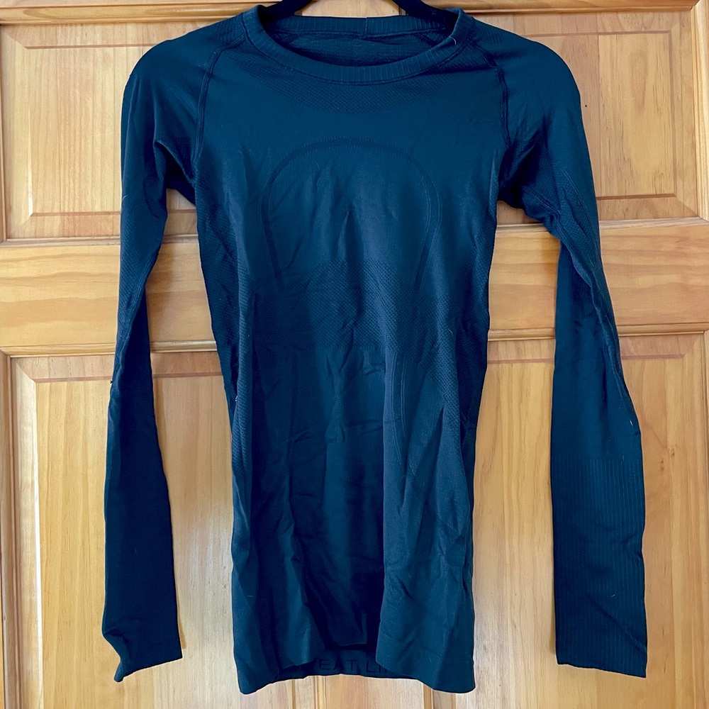 lululemon Swiftly Tech long-sleeve, size 4 - special by Alchemy 365 (Minnesota)